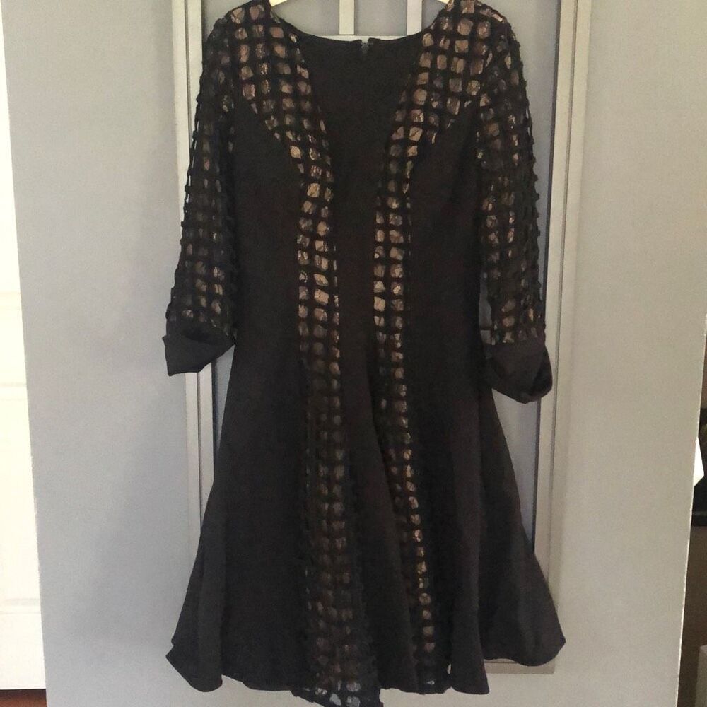 Jovani Black and beige crochet detail skater style dress size 6